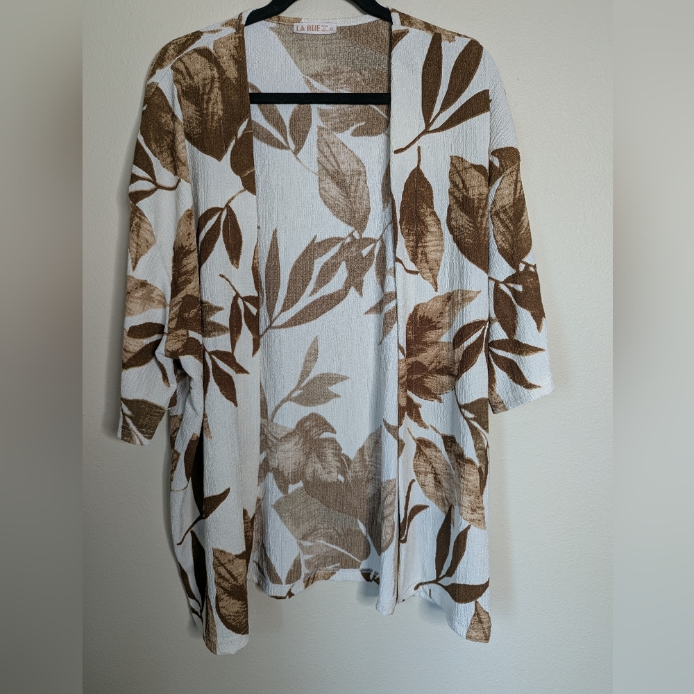 La Rue Beige and White Textured Kimono Size XL